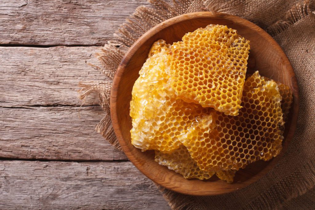 ادوات تامین عسل طبیعی